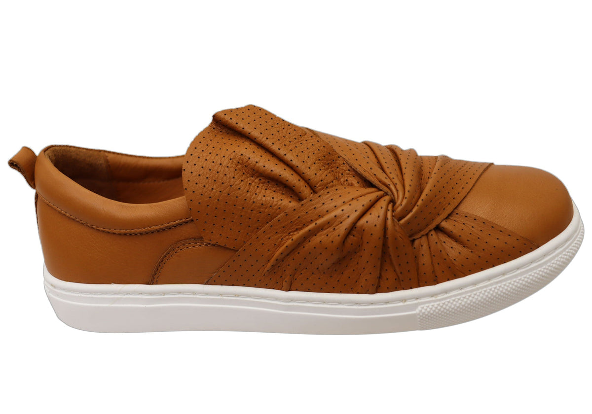 Orizonte Colette Womens European Leather Comfortable Slip On Shoes